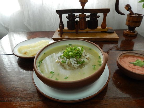 Locro Carretero de Gallina Criolla